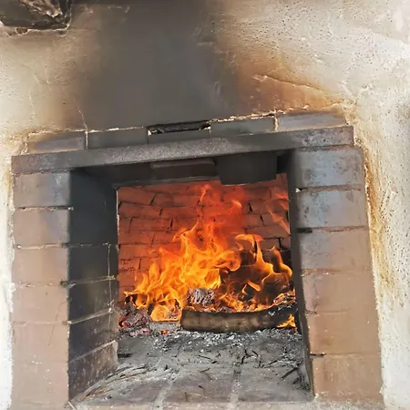 Bosco Della Ferrovia Serranova Каровиньо